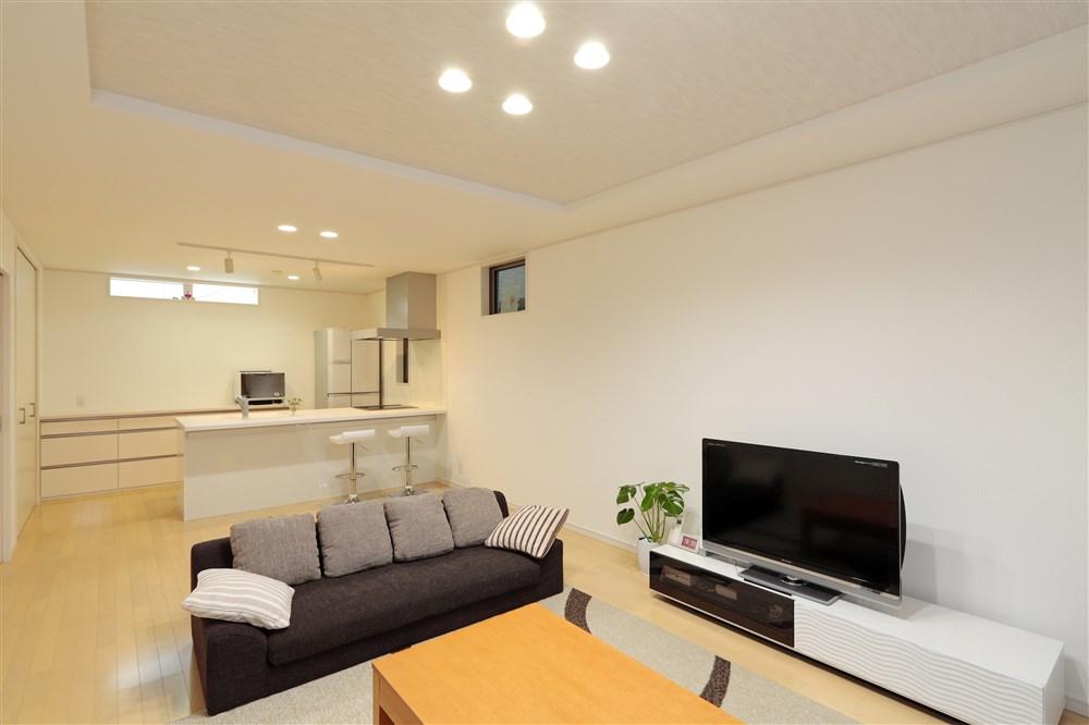 Building plan example (introspection photo).  [Our construction cases] LDK with cleanliness that has been put together in a neat atmosphere white to base. It is accustomed likely atmosphere in fresh mood.