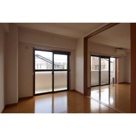 Living and room