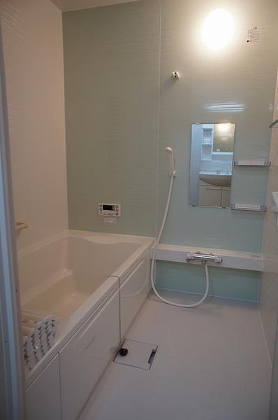 Same specifications photo (bathroom). Comfortable bath time in Otobasu function
