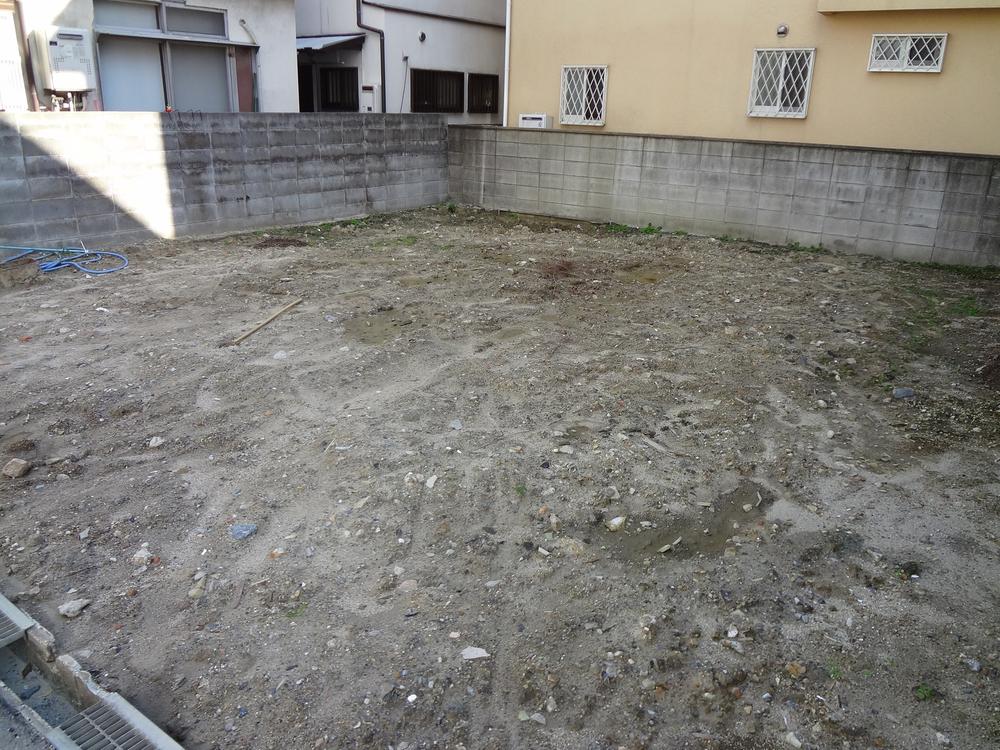 Local appearance photo. Spacious land. Close the central loop line, It is also easy reach by car.