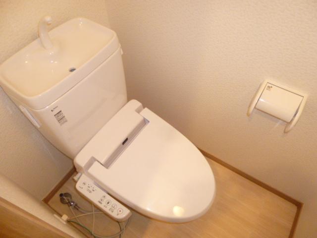 Toilet. First floor toilet