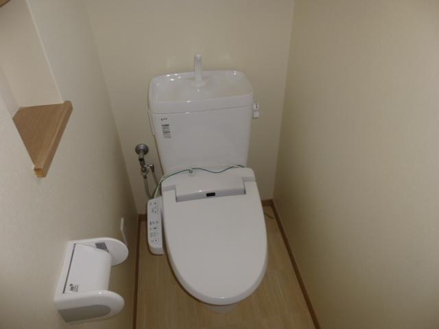 Toilet. Second floor toilet