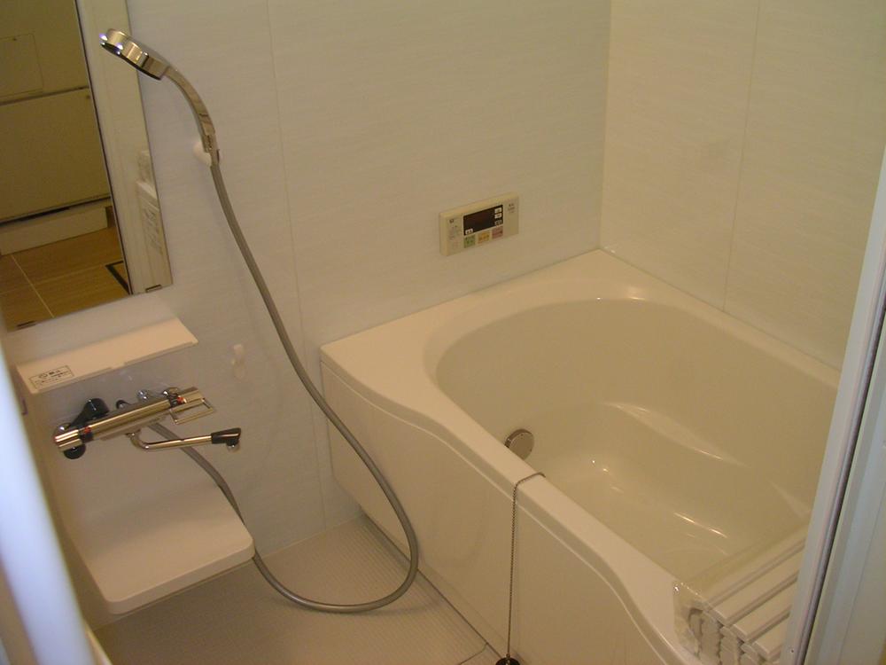 Bathroom. Unit bus exchange