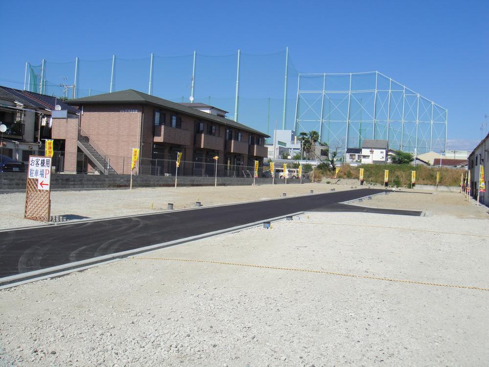 Local land photo. 21 House of the city's open enough feeling was born. Because the front of the local eyes have become elementary school, Has become a happy living environment is also to go to school every day for children.