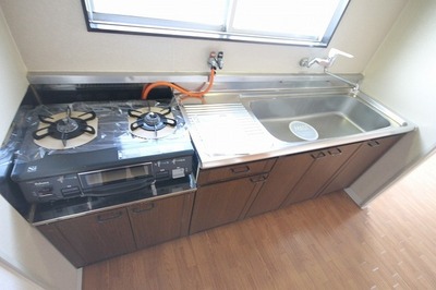 Kitchen. With a new article of the gas table