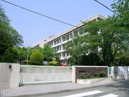Junior high school. Toyonaka 234m to stand second junior high school