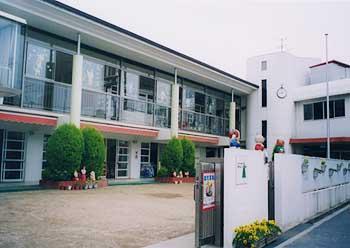 kindergarten ・ Nursery. Toyonaka 581m until the green kindergarten