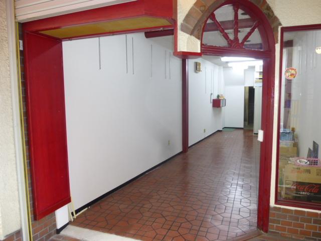 Other introspection. Indoor (12 May 2013) Shooting First floor store part