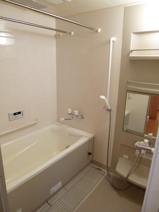 Bathroom. Indoor (12 May 2013) Shooting Bathroom is with Kawakku!