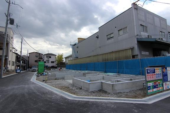 Local photos, including front road. Local photos, including the entire road (2013 November shooting)