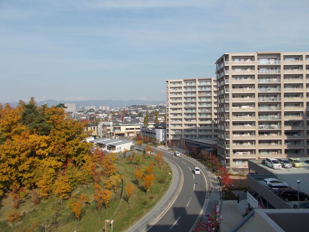 View photos from the dwelling unit. View from the site (November 2013) Shooting
