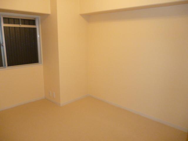 Non-living room. Western-style about 6.3 Pledge