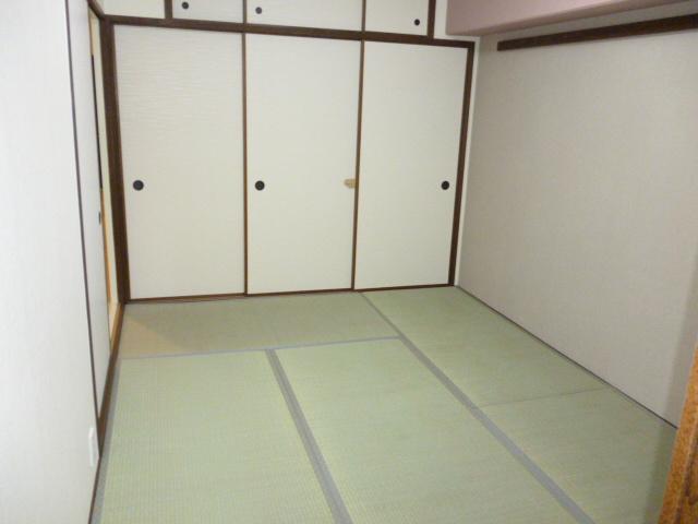 Non-living room. Japanese-style room 6 quires