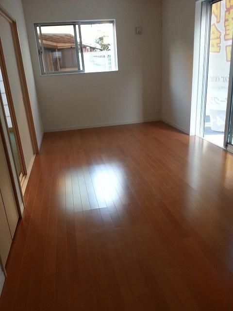 Living. Indoor (12 May 2013) Shooting