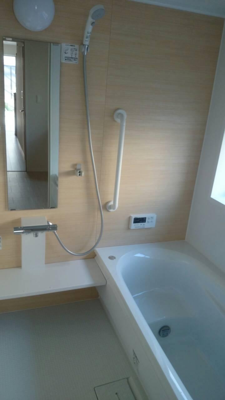 Bathroom. Indoor (12 May 2013) Shooting