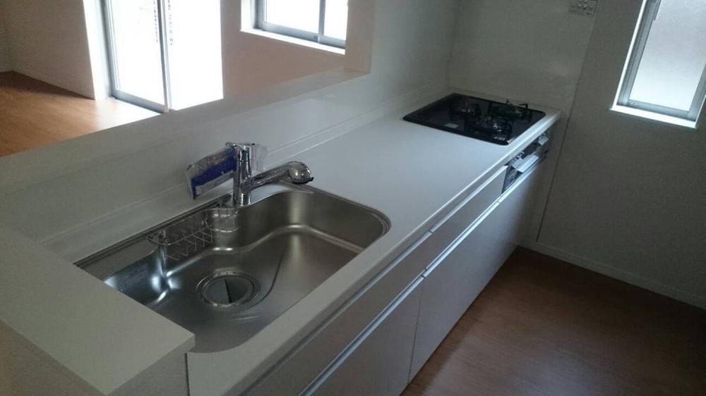 Kitchen. Indoor (12 May 2013) Shooting