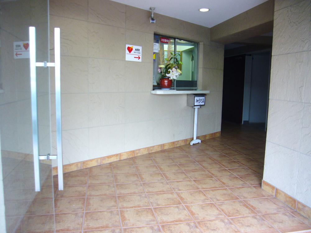 Entrance. Common areas
