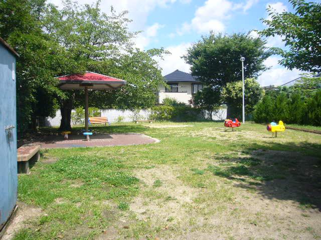 Other. Midorigaokakita park walk 1 minute