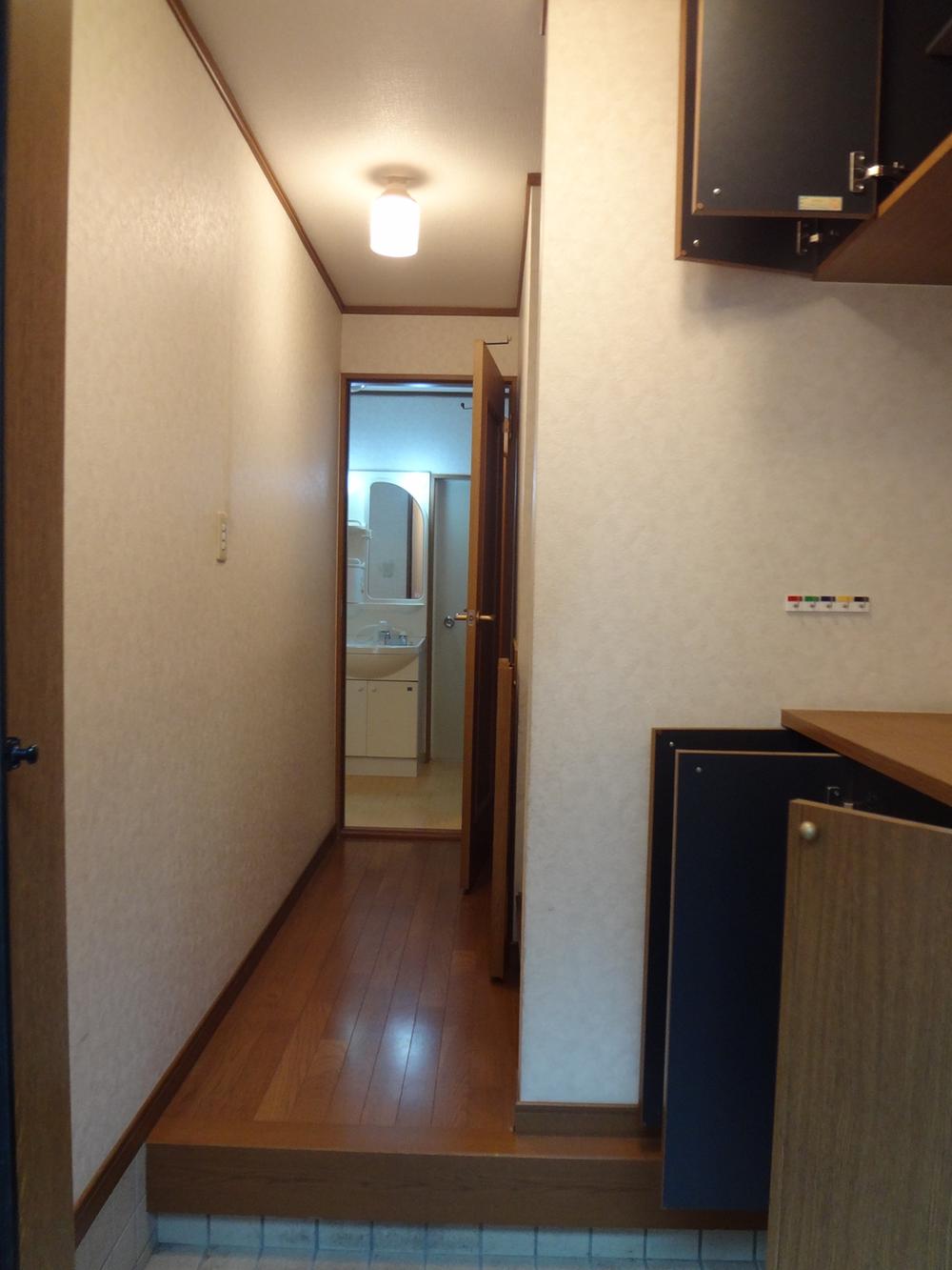 Entrance. It is entrance. 