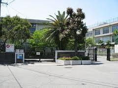 Junior high school. Toyonaka 982m to stand fifth junior high school