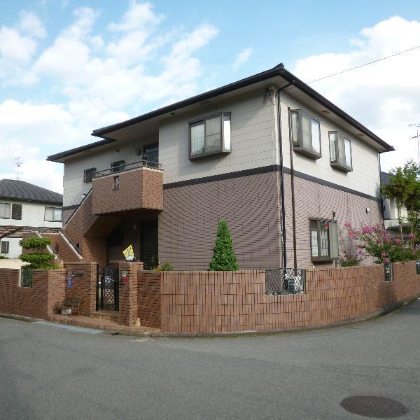 Local appearance photo. Local (10 May 2013) Shooting