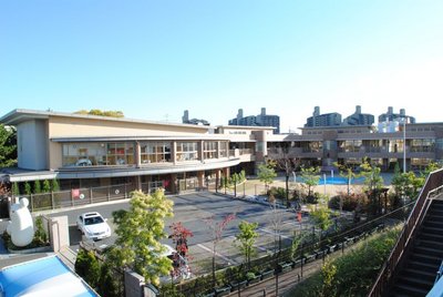 kindergarten ・ Nursery. Pursuer Gate School kindergarten Good, surrounded by green environment kindergarten (kindergarten ・ 660m to the nursery)