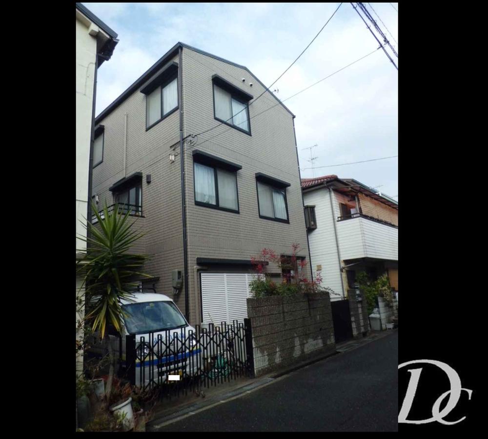 Local appearance photo