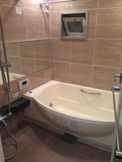 Bathroom. 1618 size ・ Window there (October 2013) Shooting