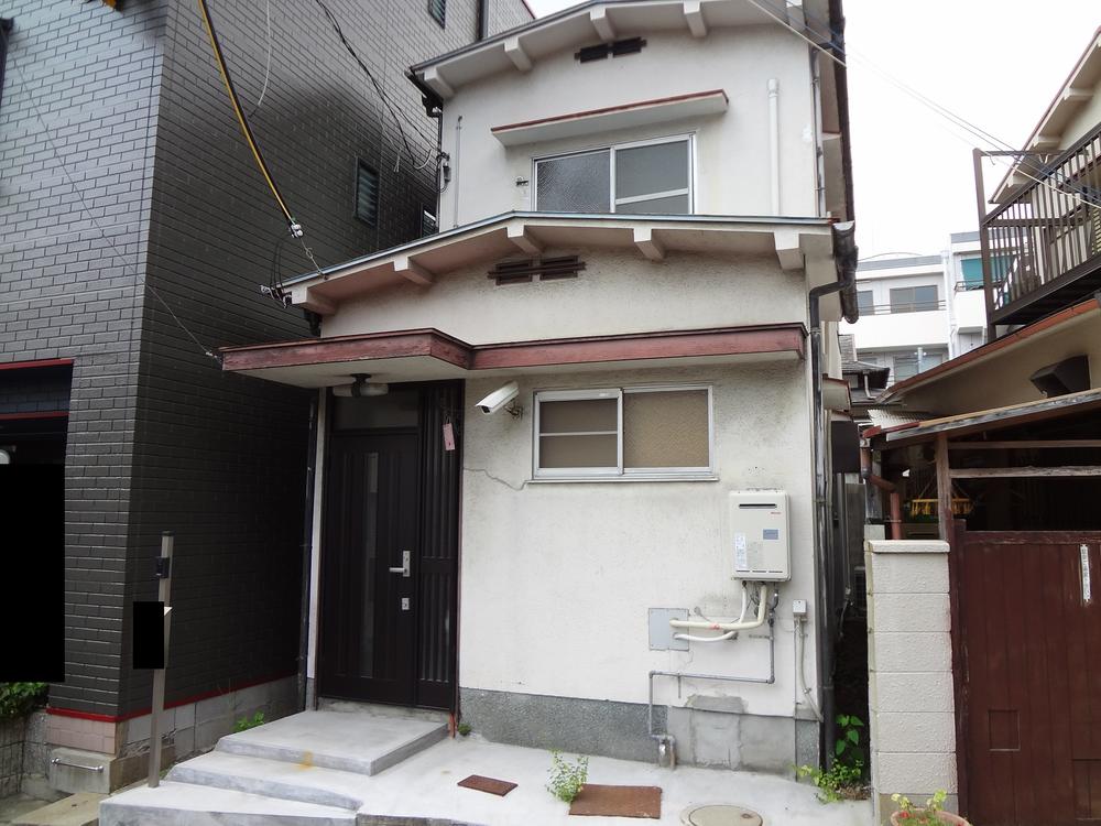 Local appearance photo