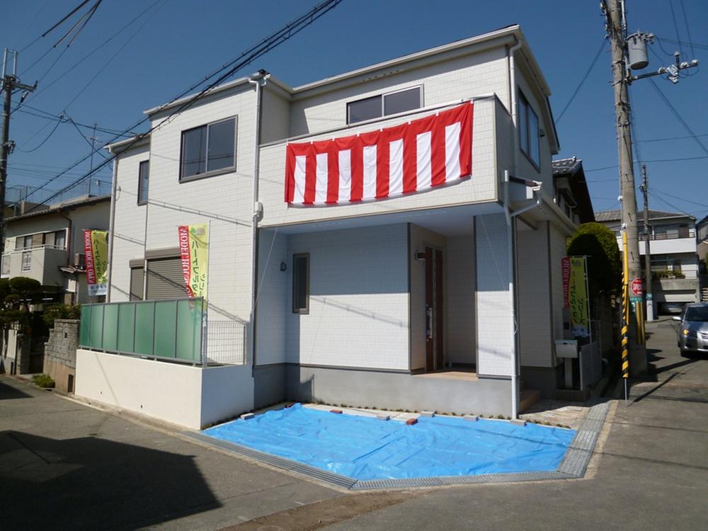 Local appearance photo. Local (March 2013) Shooting