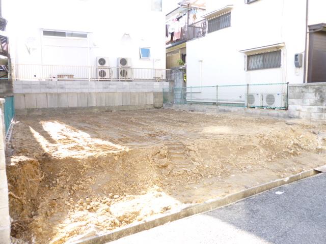 Local land photo. Local (10 May 2013) Shooting