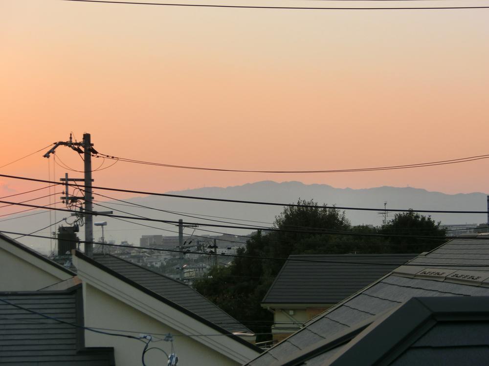View photos from the dwelling unit. Is the view from the living room. Since the room is a 3-floor, It does not take care detached the eyes of around.