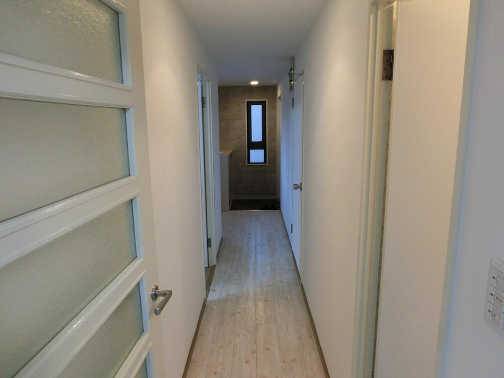 Other introspection. The corridor leading to the LDK.