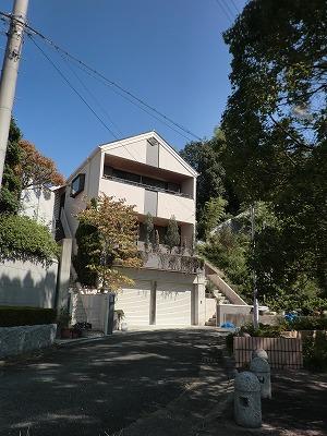 Local appearance photo. Local (10 May 2013) Shooting