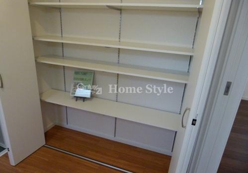 Receipt. To wash space, It comes with a large capacity closet