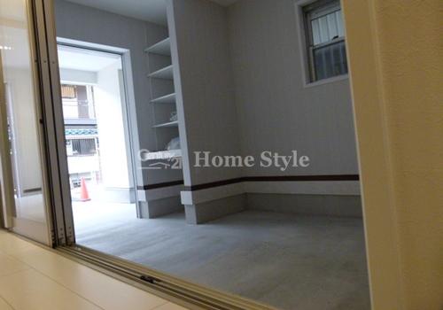 Other introspection. The room of a hobby that has continued from the garage