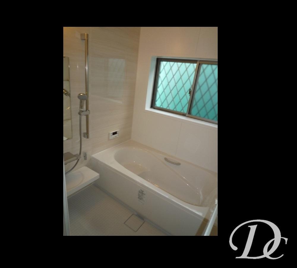 Bathroom. With bathroom dryer