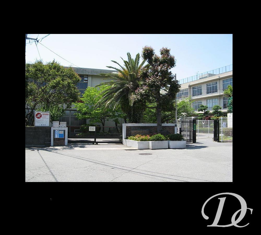 Junior high school. Toyonaka 370m to stand fifth junior high school