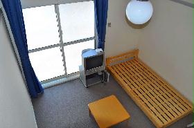 Living and room. In comes with a loft room is also a size of approximately 6 tatami!