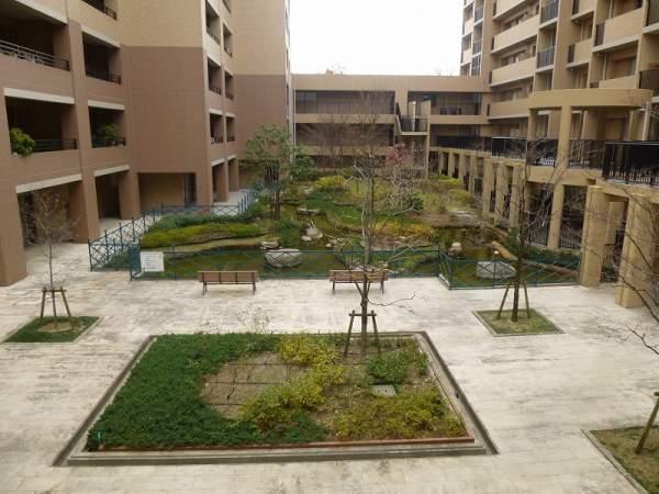 Other local. Apartment in the courtyard