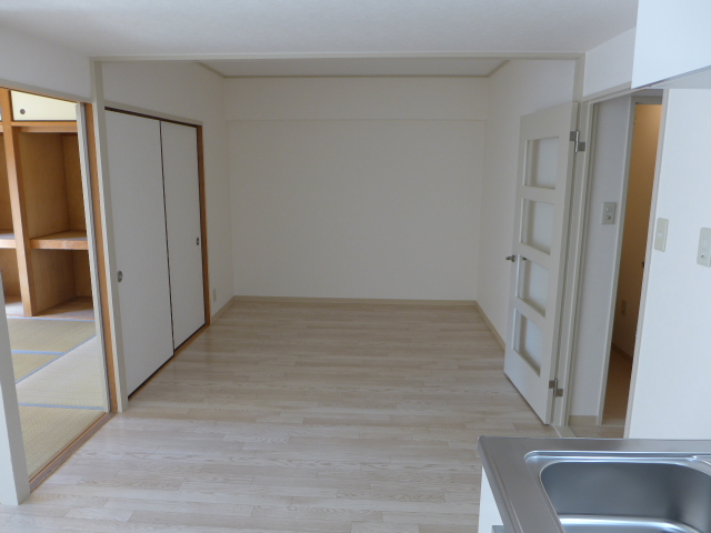 Living and room