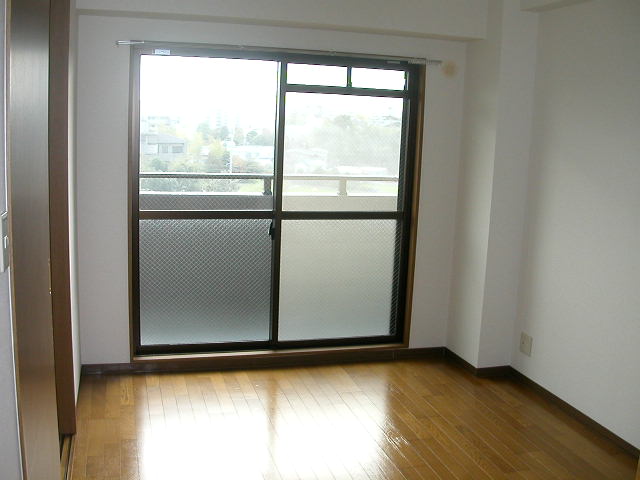 Other room space. Western style room