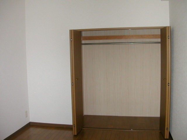 Other room space. Western-style housing