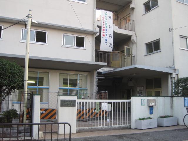 Junior high school. Toyonaka 337m to stand sixth junior high school