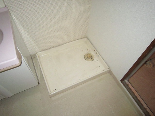 Other Equipment. Popular indoor laundry bread