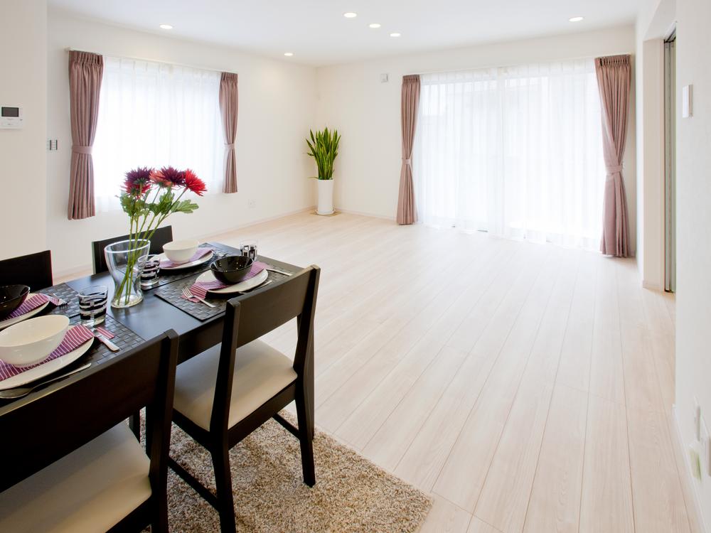 Living. Living-dining