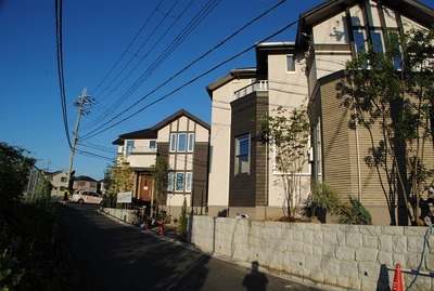 Other. 10m to the peripheral residential areas (Other)