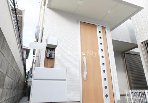 Local appearance photo. appearance There is unity in the white