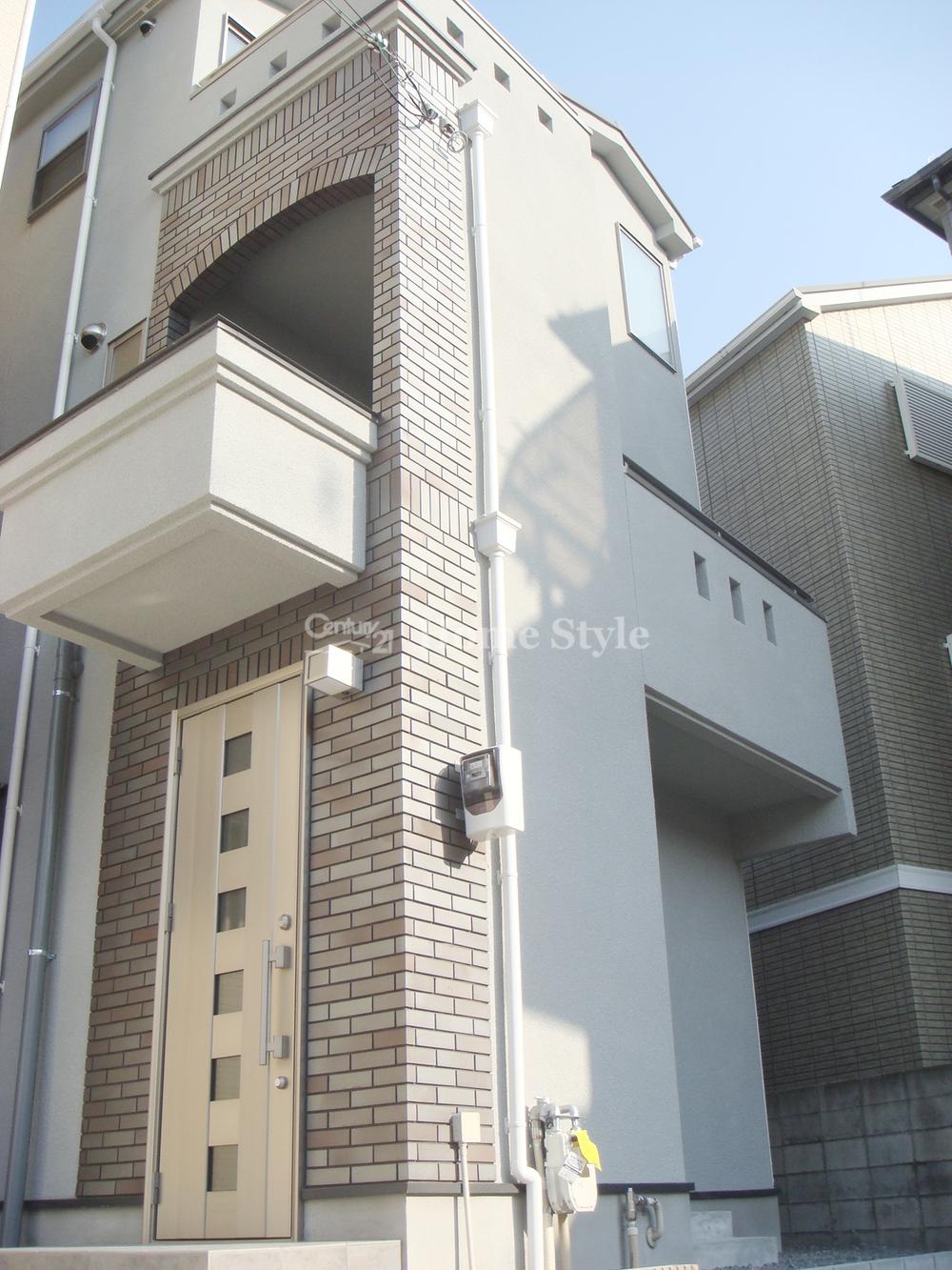 Local appearance photo. Indoor (12 May 2013) Shooting