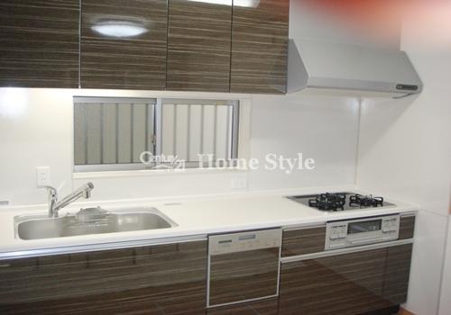 Kitchen. Automatic dishwashing notice system Kitchen Indoor (12 May 2013) Shooting